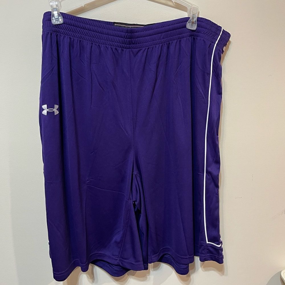 Under Armour Mens Shorts XXL in Purple NWOT
